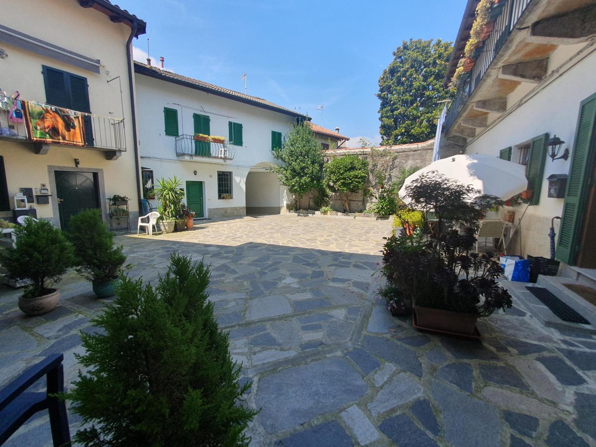 Appartamenti Vicino Al Lago Con Bikeparking Verbania Exterior foto